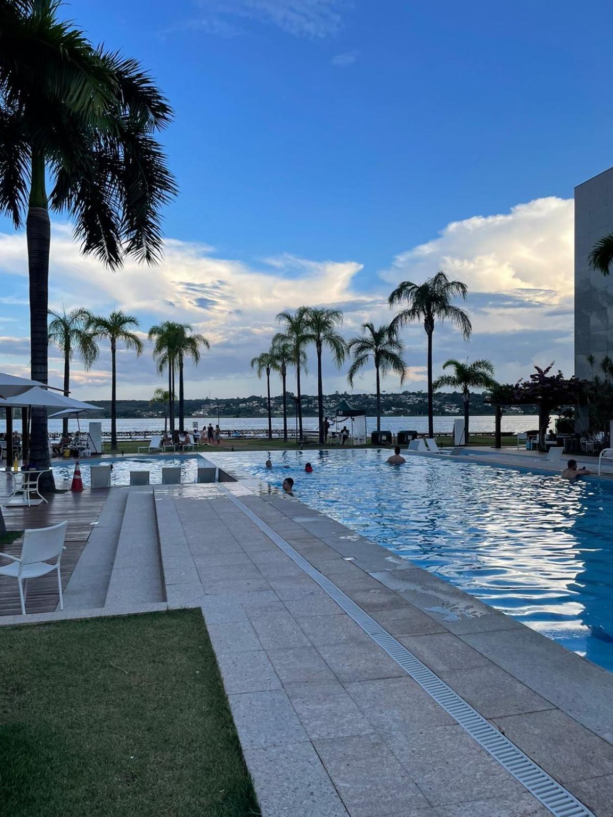 Estiloso Flat Brisas Do Lago Com Terraco Brasília Luaran gambar