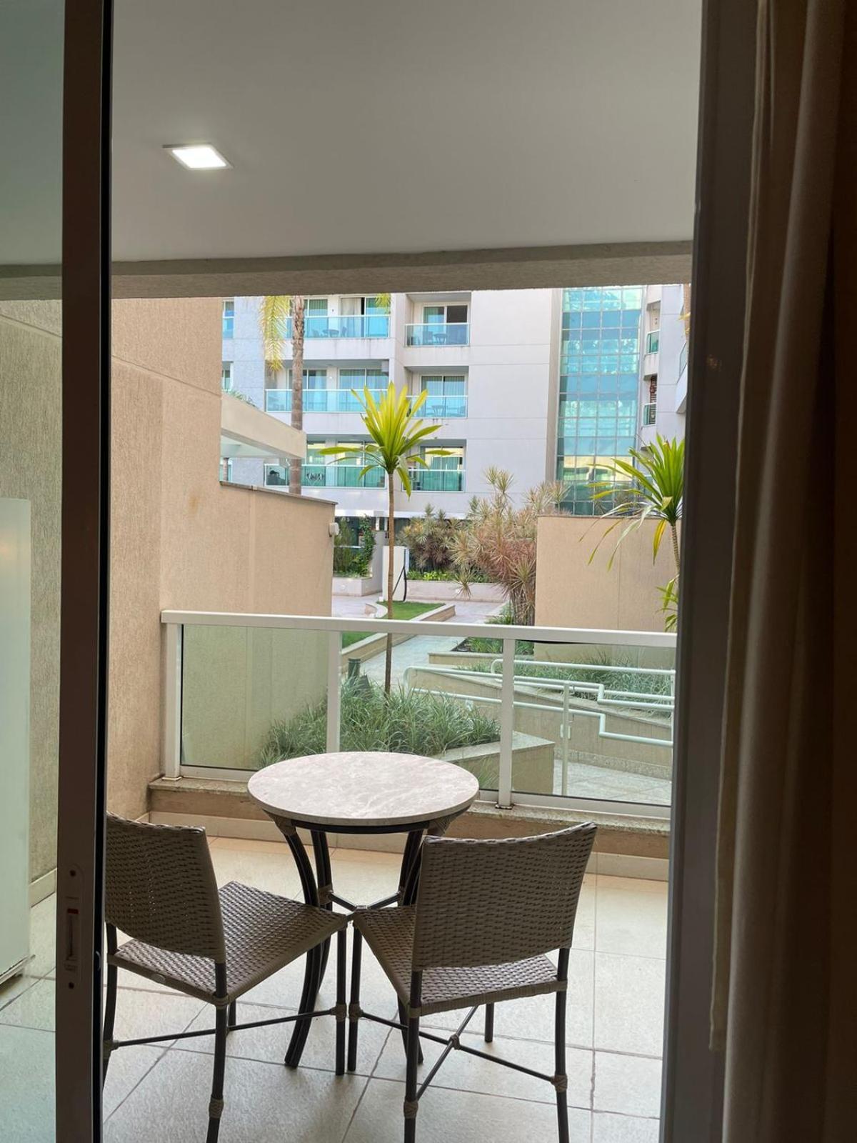 Estiloso Flat Brisas Do Lago Com Terraco Brasília Luaran gambar